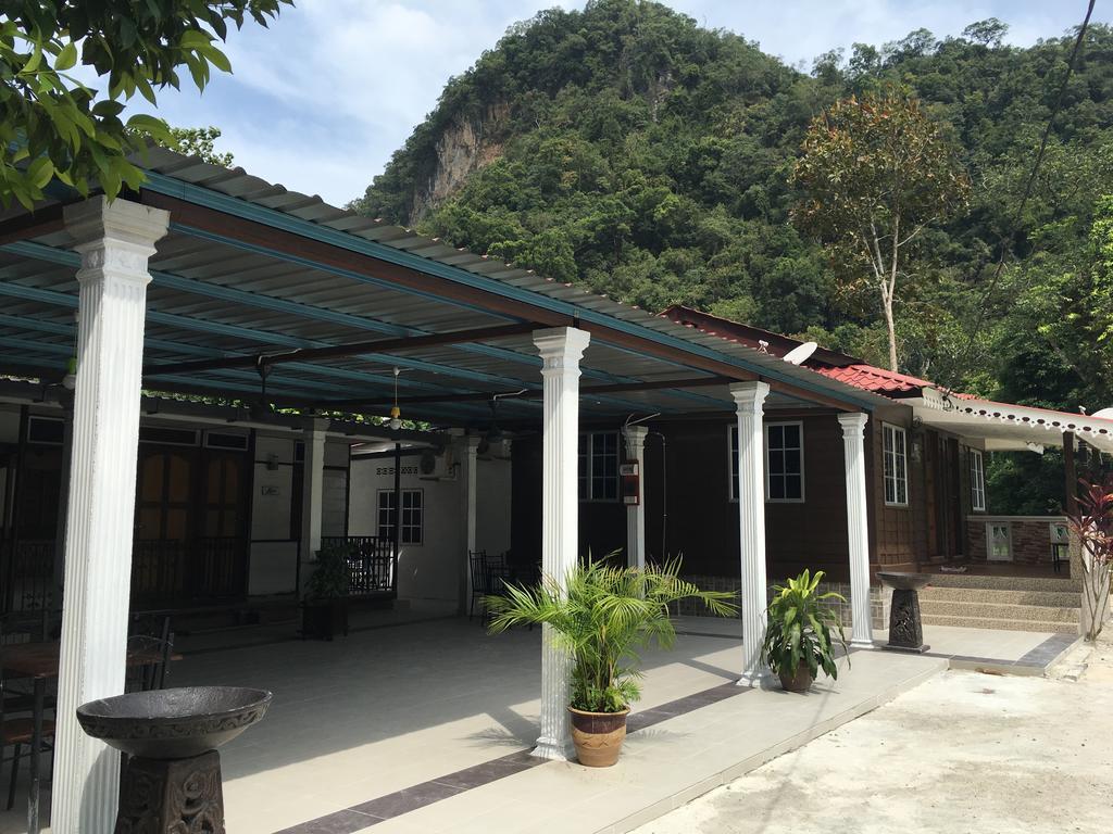 Sri Kilim Resthouse And Homestay Langkawi Esterno foto